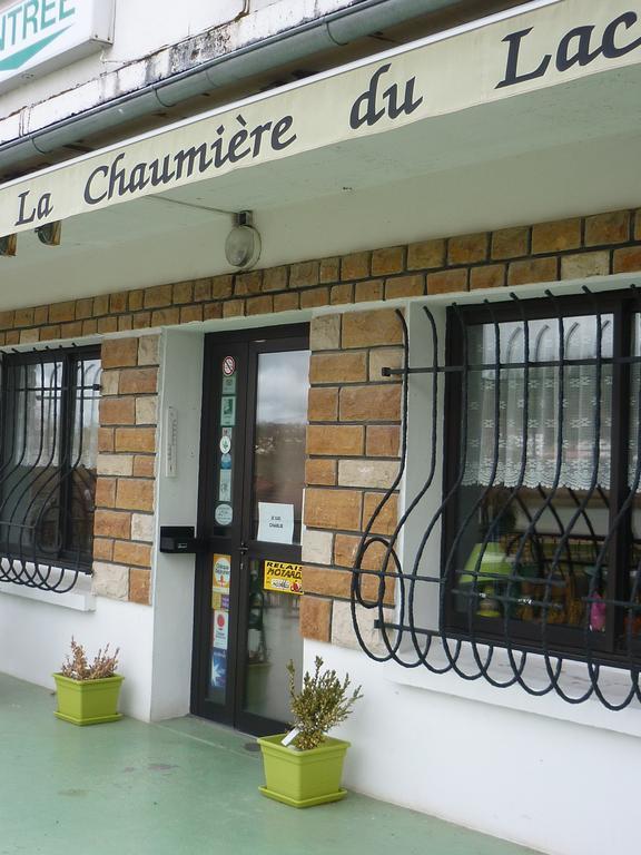Hotel Restaurant La Chaumiere Du Lac แคลวูซ์-เลส์-ลาคส์ ภายนอก รูปภาพ
